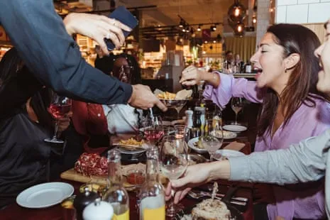 Early Evening Dining Trend: Why Young Americans Are Eating Earlier